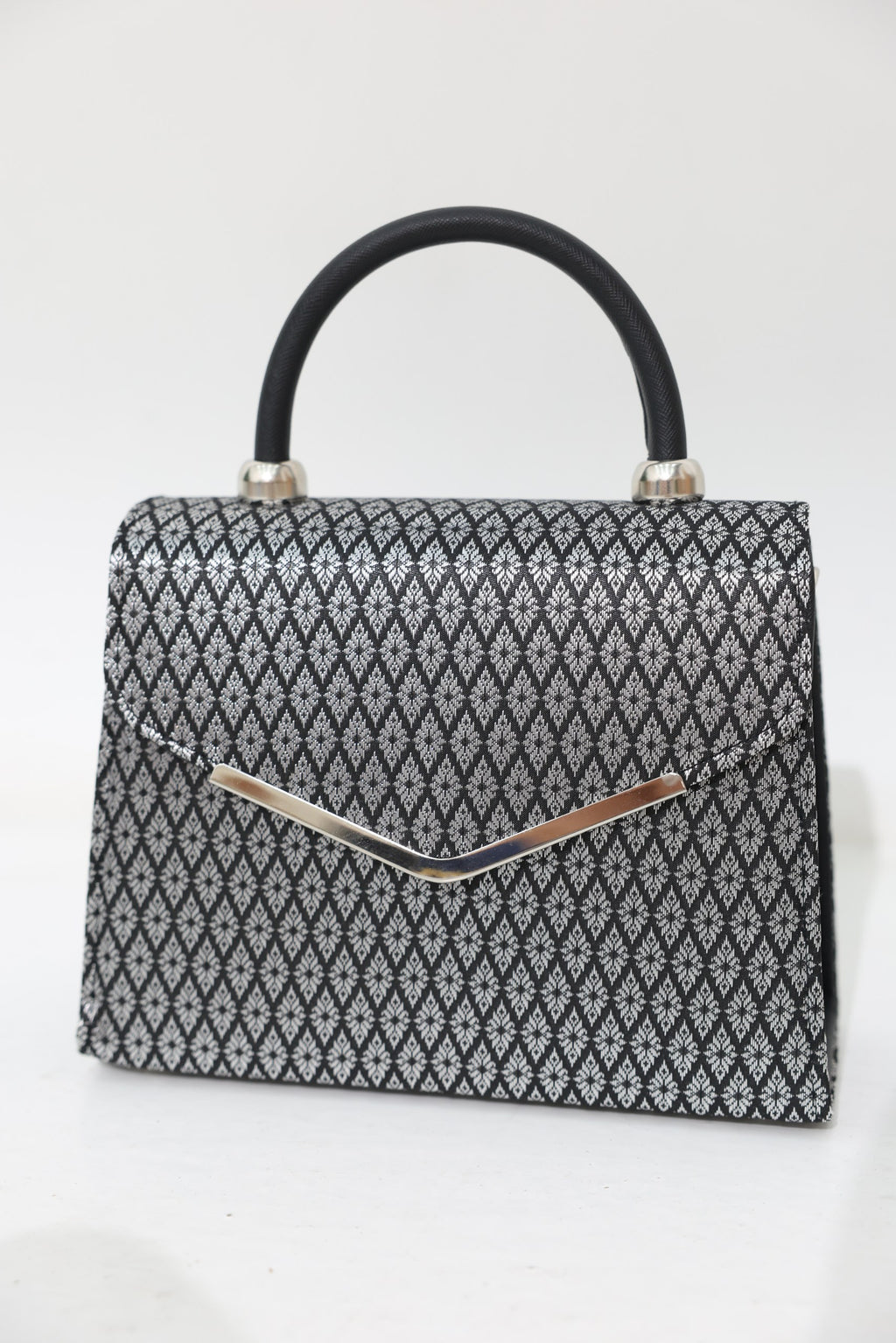 Sabai Evening Purse (Gray)