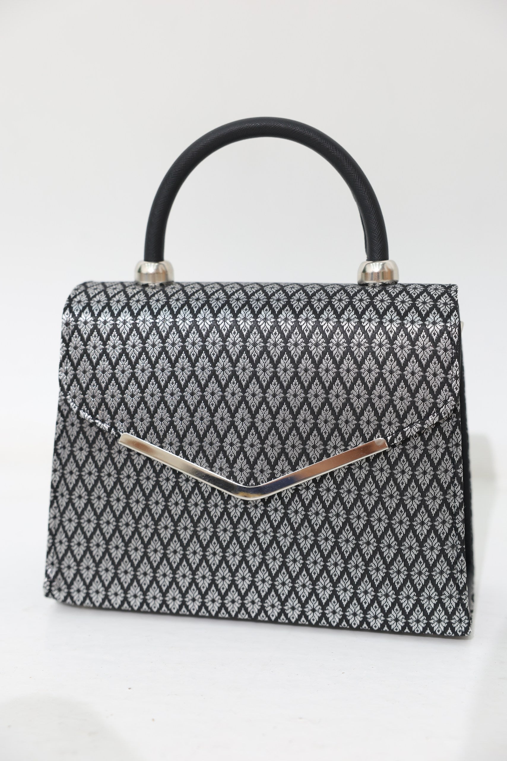Sabai Evening Purse (Gray)