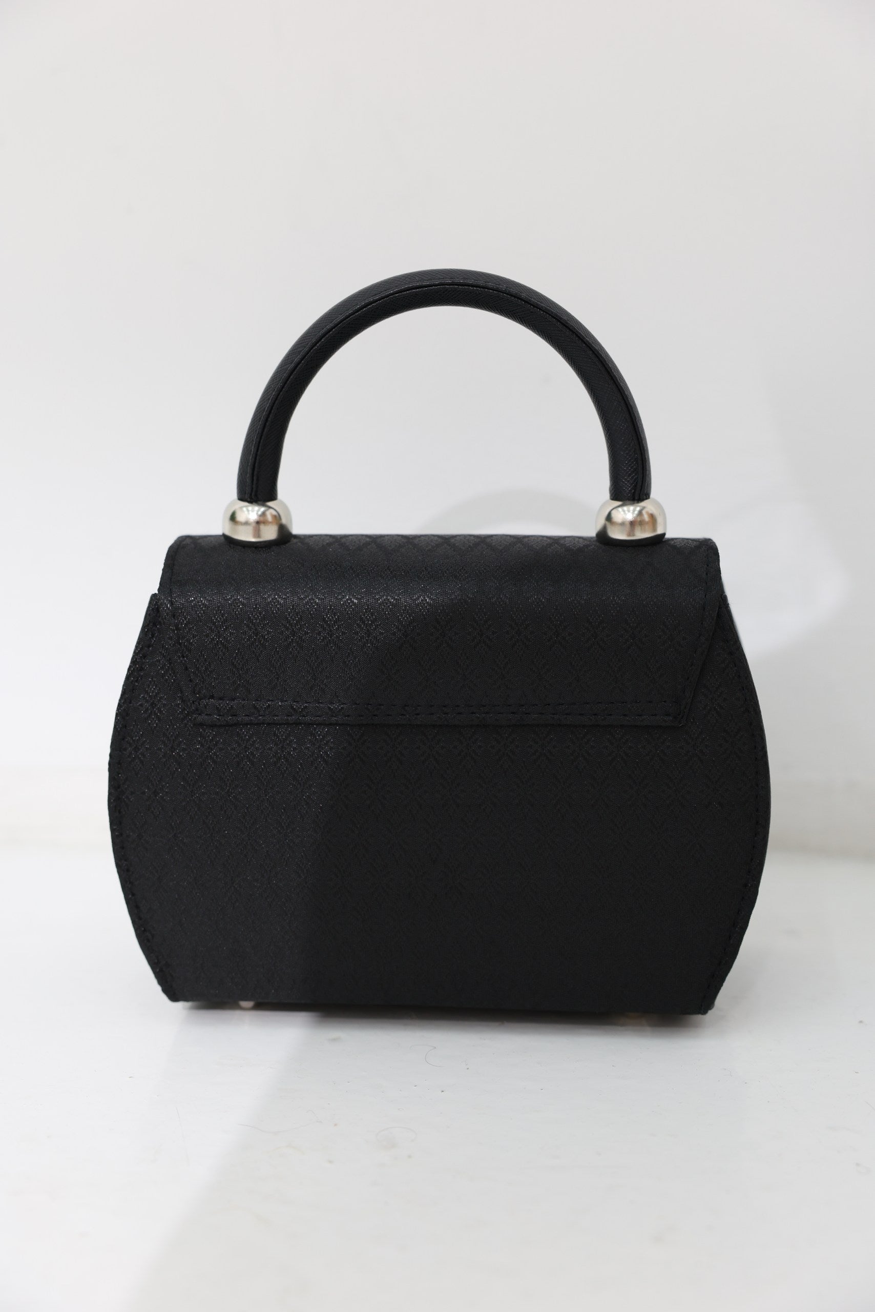Loy Krathong Wristlet Bag (Black)