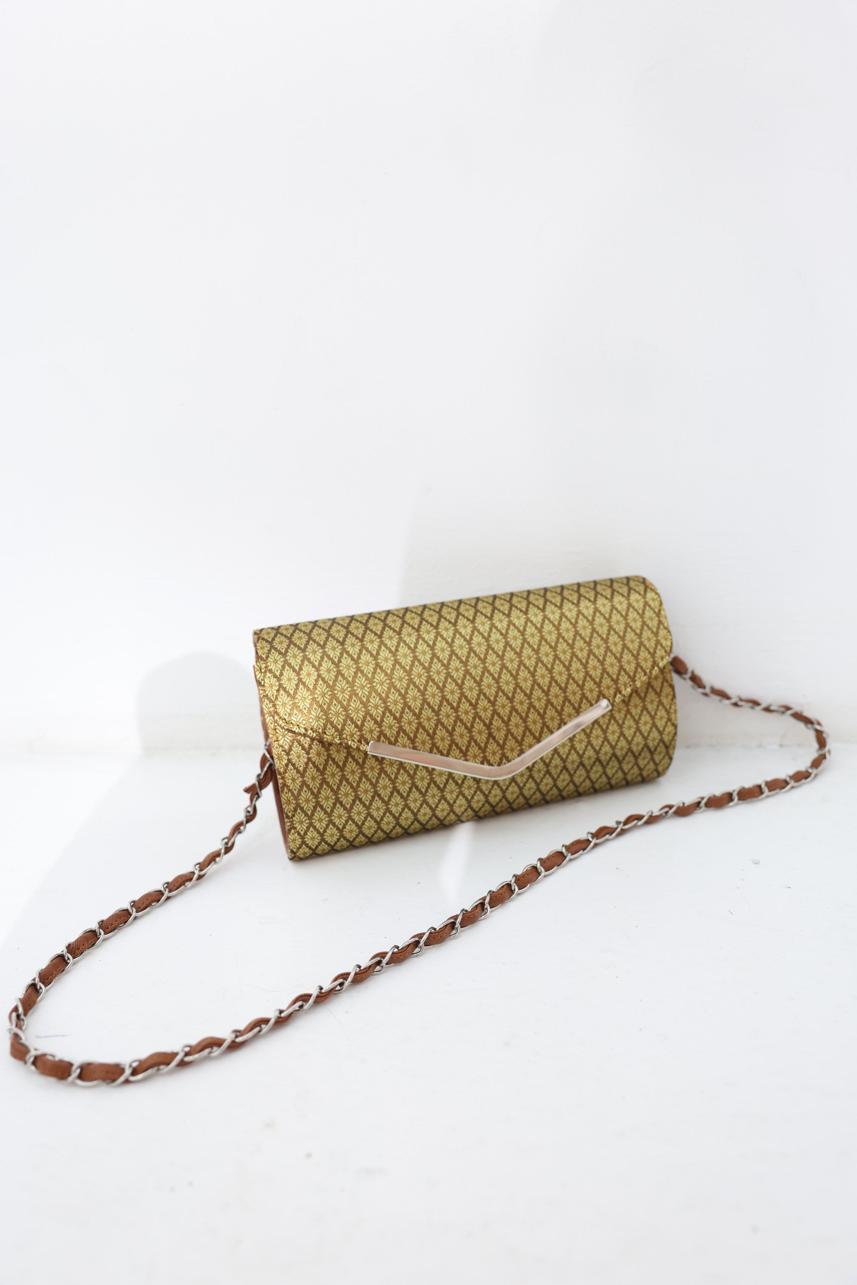 Mai Pouch Clutch (Olive Green)
