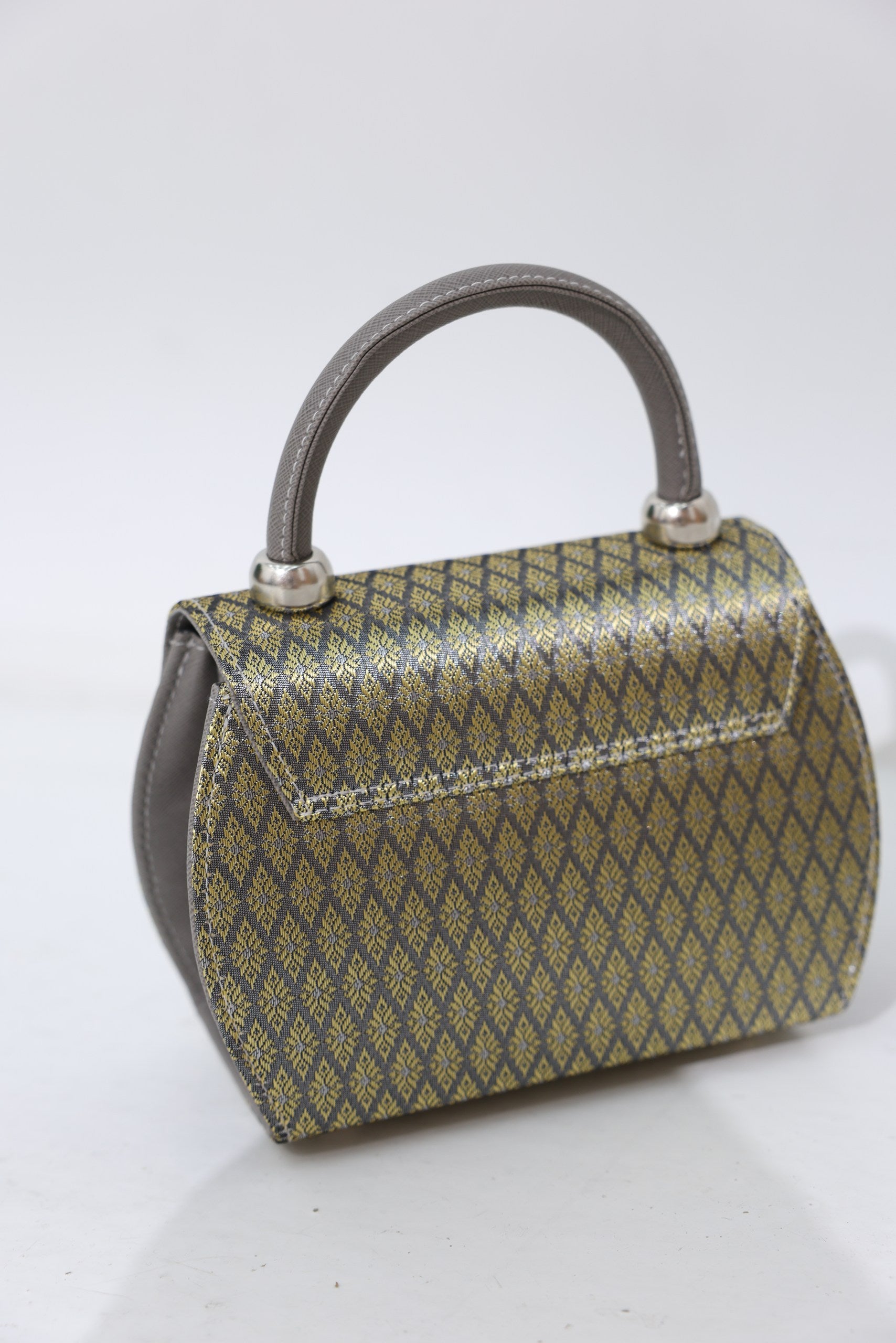 Loy Krathong Wristlet Bag (Olive Green)