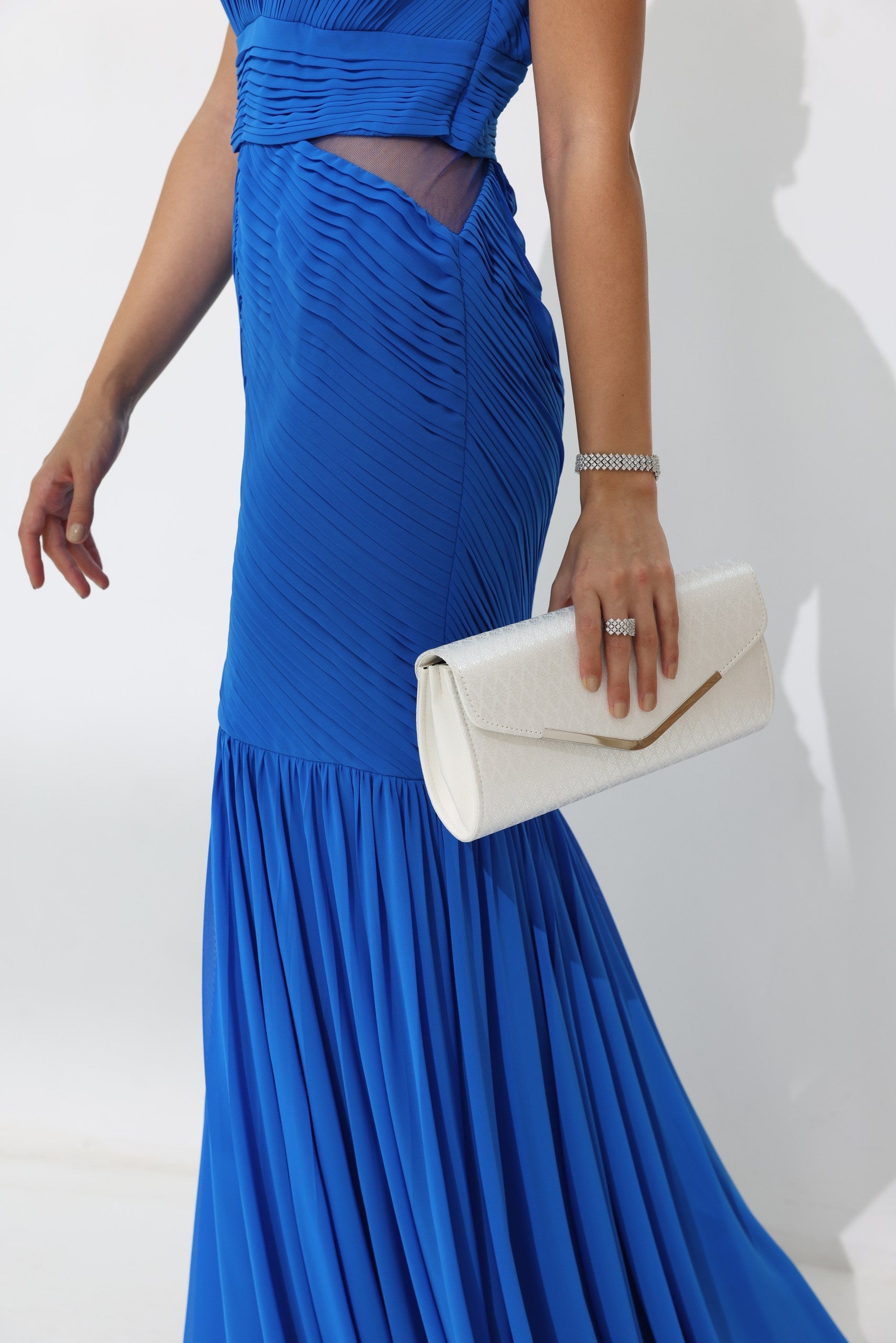 Mai Pouch Clutch (Platinum White)