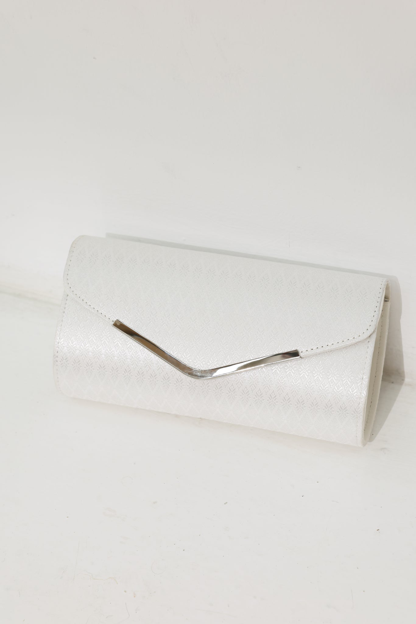 Mai Pouch Clutch (Platinum White)