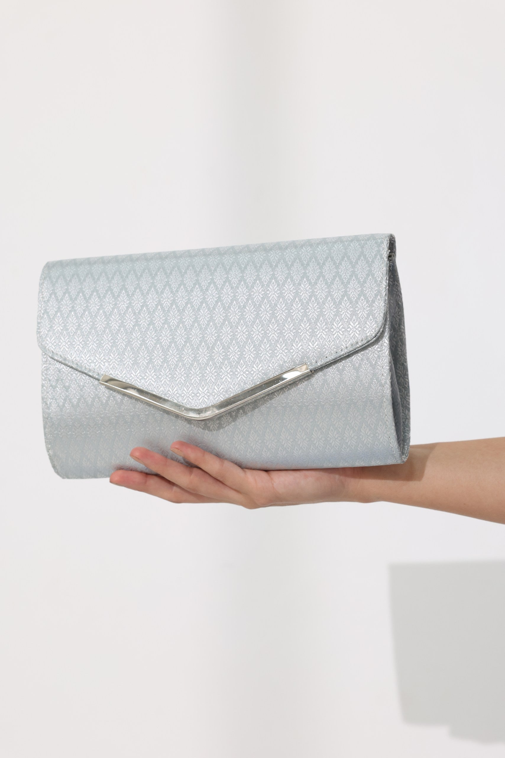 Mai Pouch Clutch (Silver)