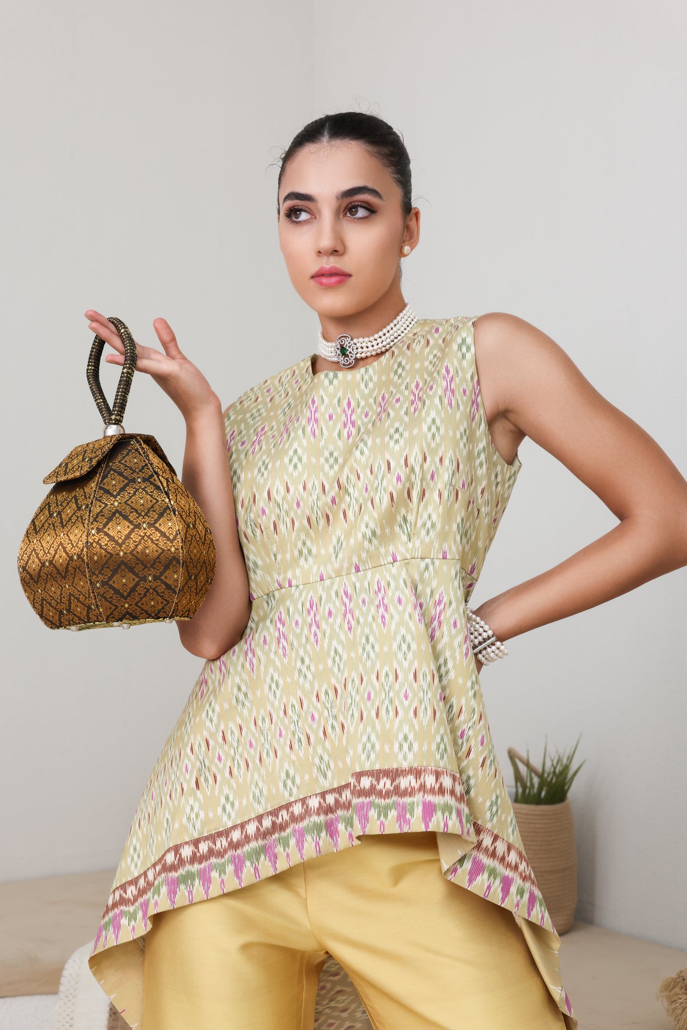 Chada Bucket Bag (Bronze)