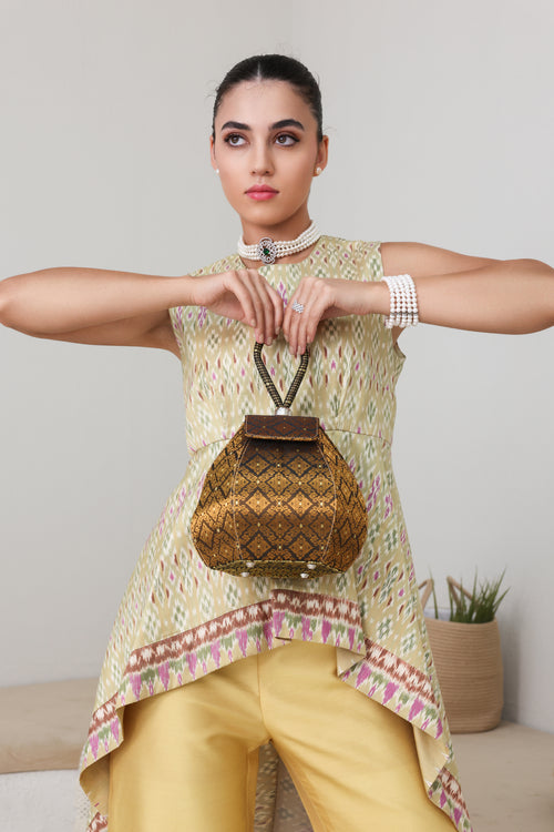 Chada Bucket Bag (Bronze) - Authentic Thai Silk Luxury Gift Set حقيبة شادا برونزية - طقم هدايا فاخر من الحرير الثايلندي الأصلي