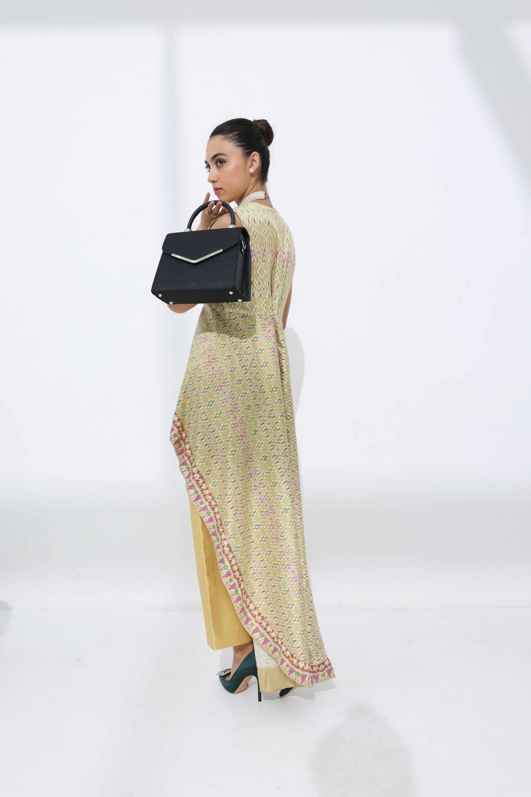 Sabai Evening Purse (Black)