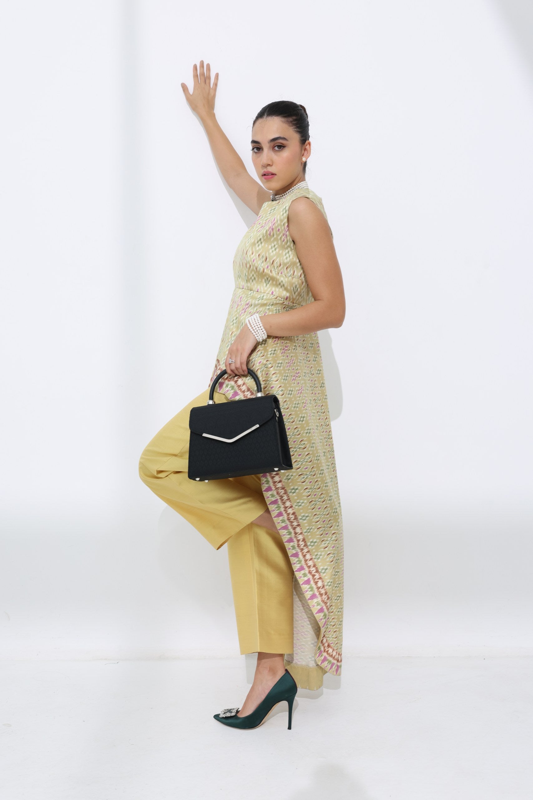 Sabai Evening Purse (Black)