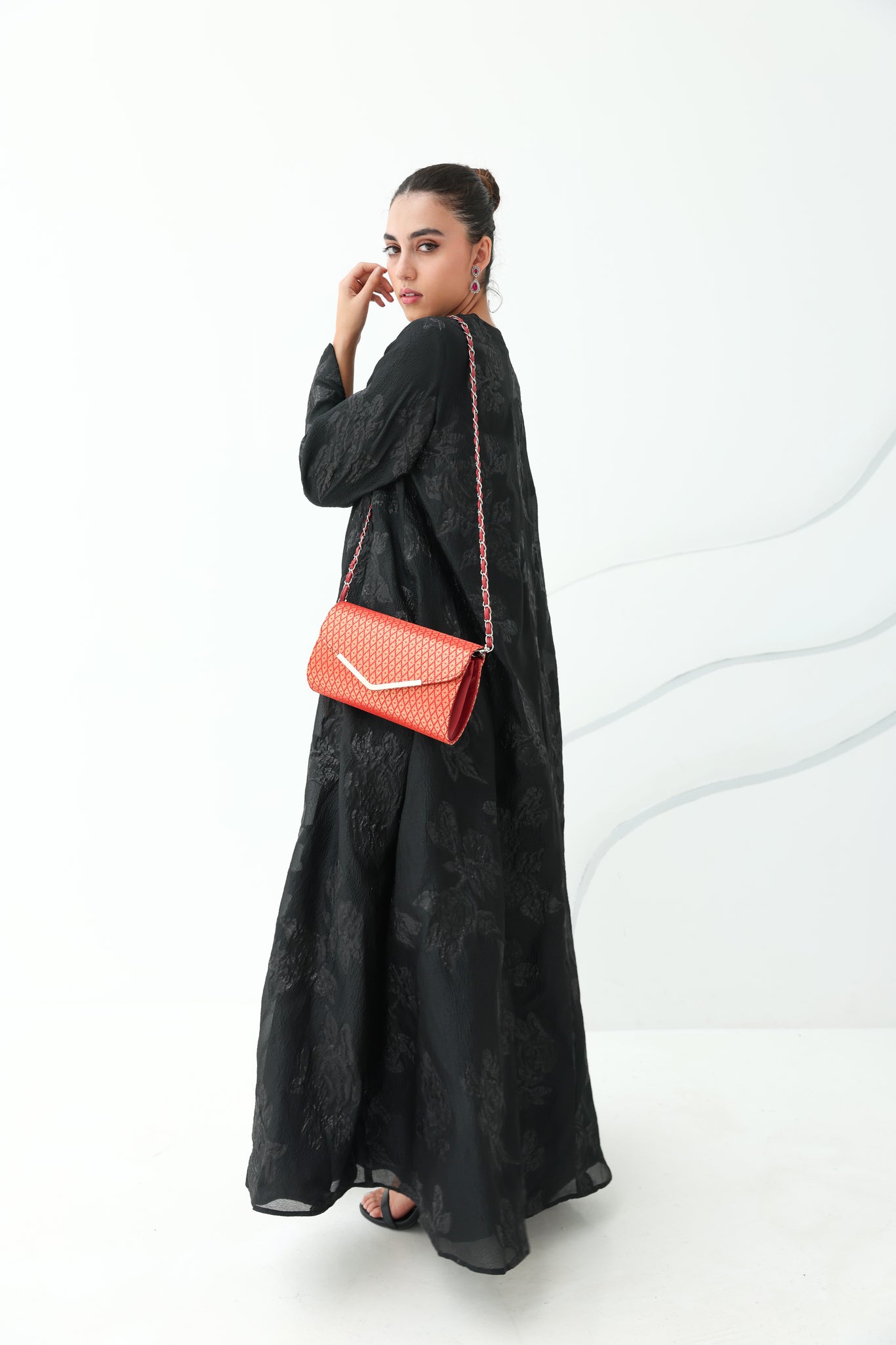 Mai Pouch Clutch (Red)