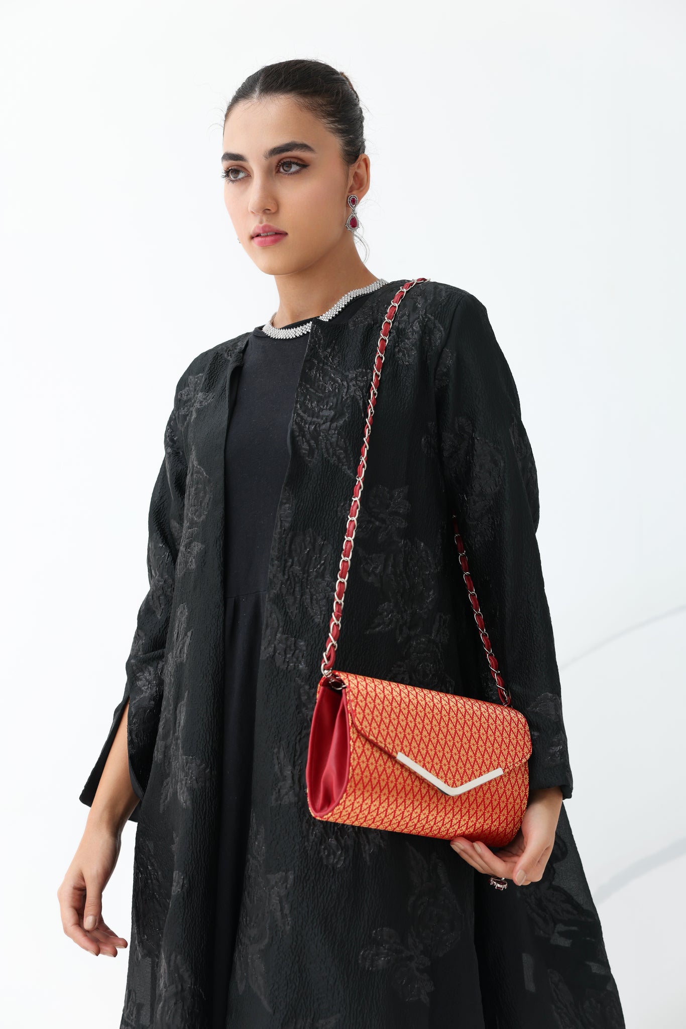 Mai Pouch Clutch (Red)