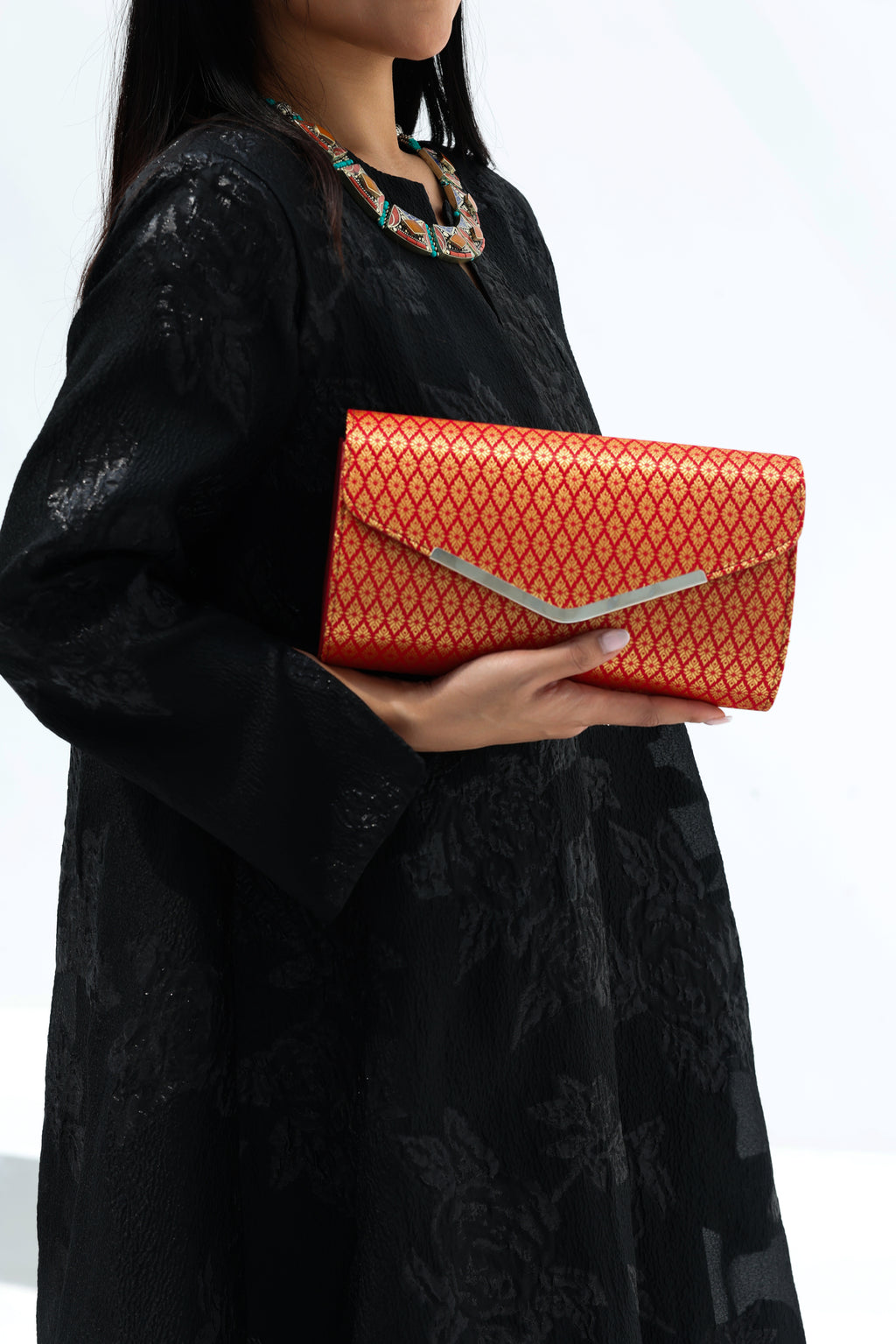 Mai Pouch Clutch (Red)