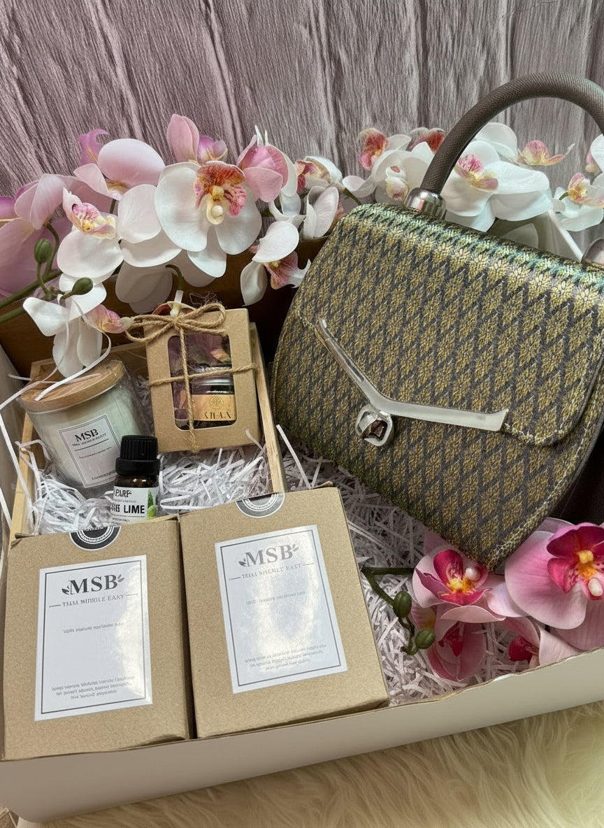 Loy Krathong Wristlet Bag (Olive)